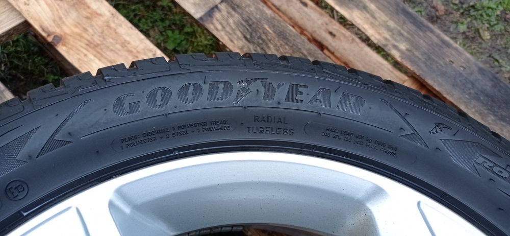 Felgi 5x112 235/50/R18 GOODYEAR 8mm Mercedes Seat Skoda Volkswagen Aud