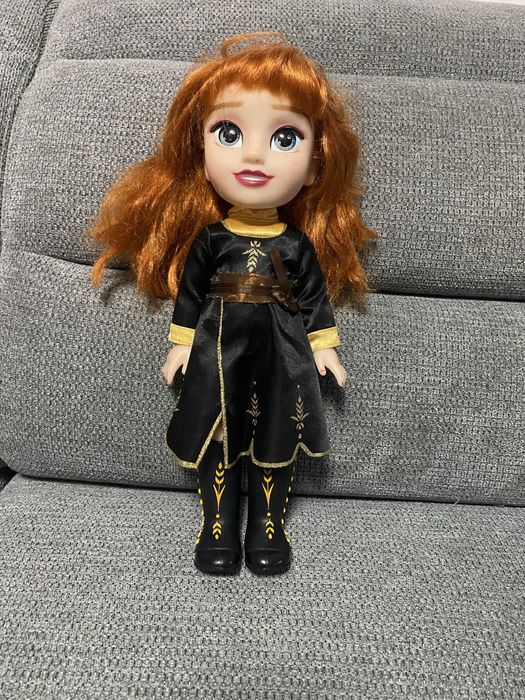 Lalka Anna z filmu kraina lodu