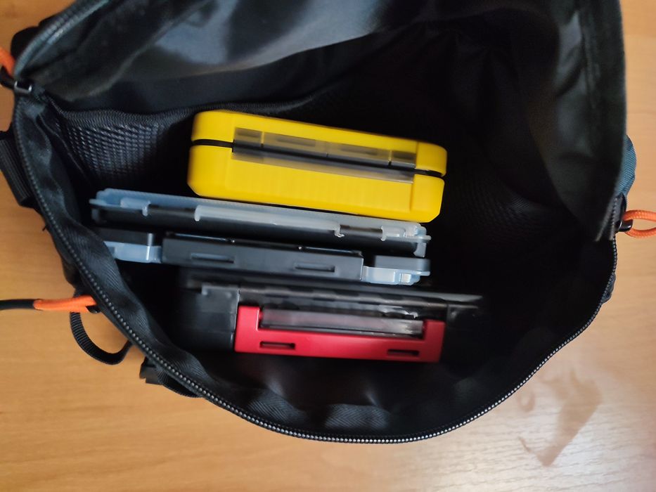 Сумка спінінгіста поясна