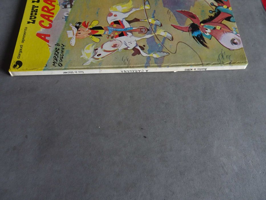 Livro Bertrand  - Lucky Luke A Caravana (capa dura)