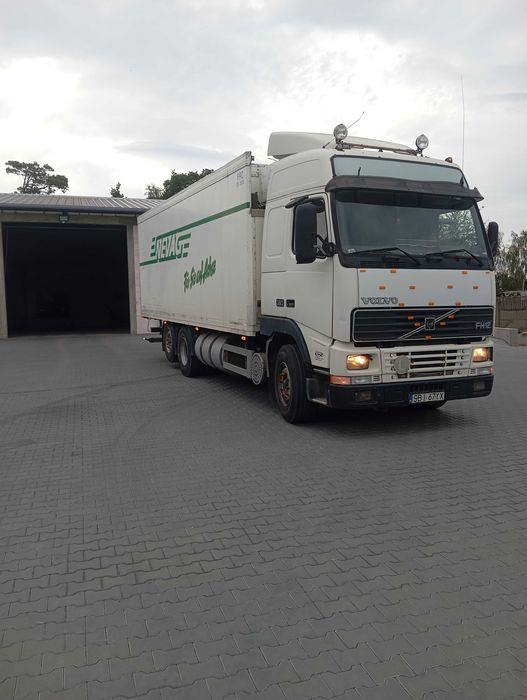 Samochód ciężarowy Volvo FH12 380KM chlodnia