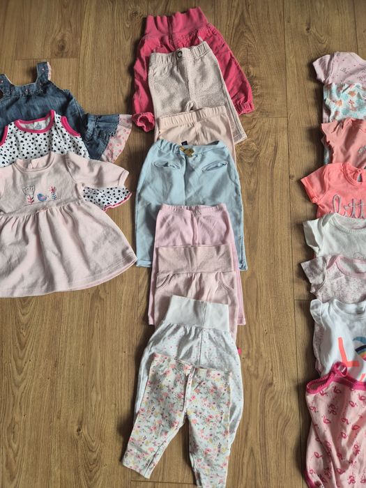 Zestaw ubranek dla dziewczynki 56/62 cm