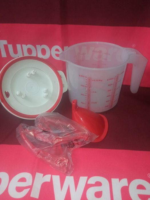 Easy Speedy Tupperware