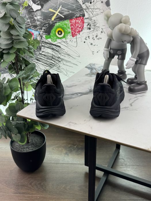Кросівки Hoka Clifton 10 36 розмір Е16497