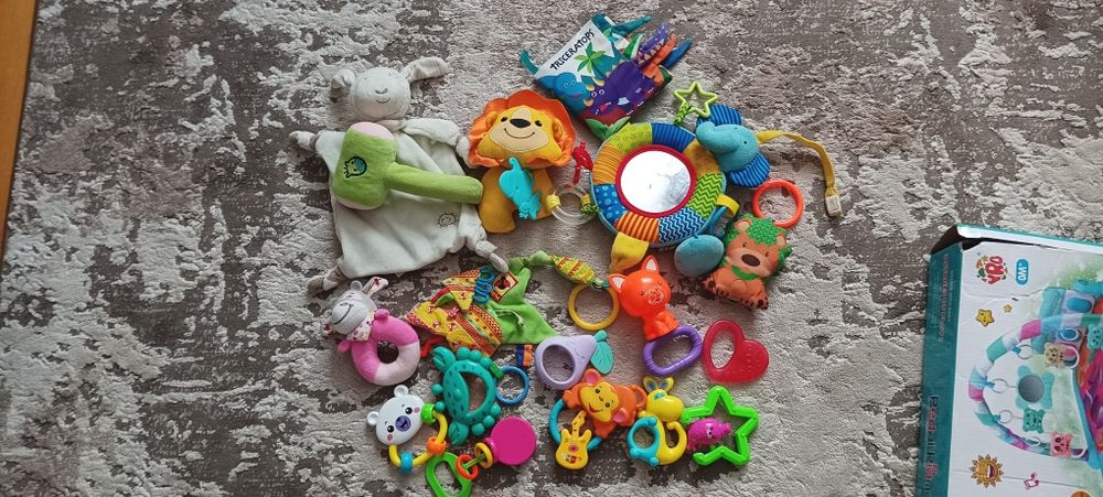 Іграшки для немовлят