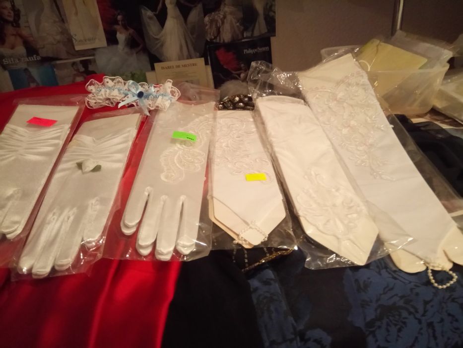 Rękawiczki ślubne białe, ecru uniwersalne.