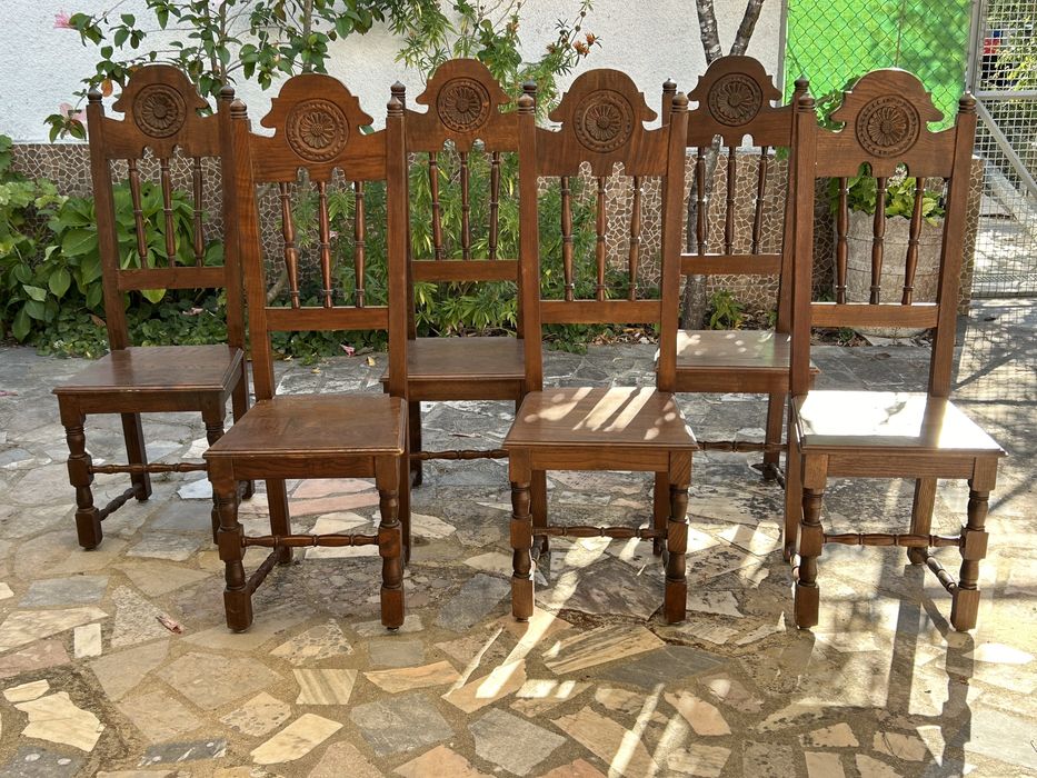 6 Cadeiras em madeira