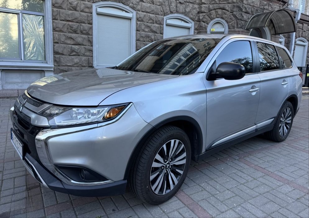Mitsubishi Outlander 2.4, 4 USA 2019