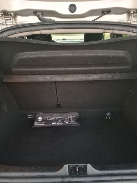 Renault clio 0.9cc tce versão limited  125 mil kms