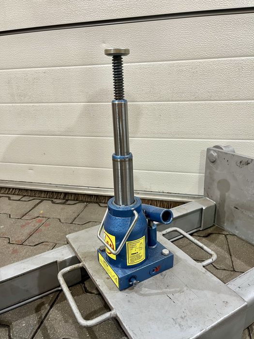 Podnośnik osi kanałowy 2,5T