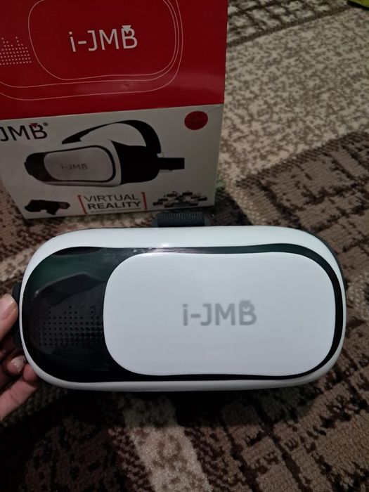 Окуляри віртуальної реальпості для смартфона