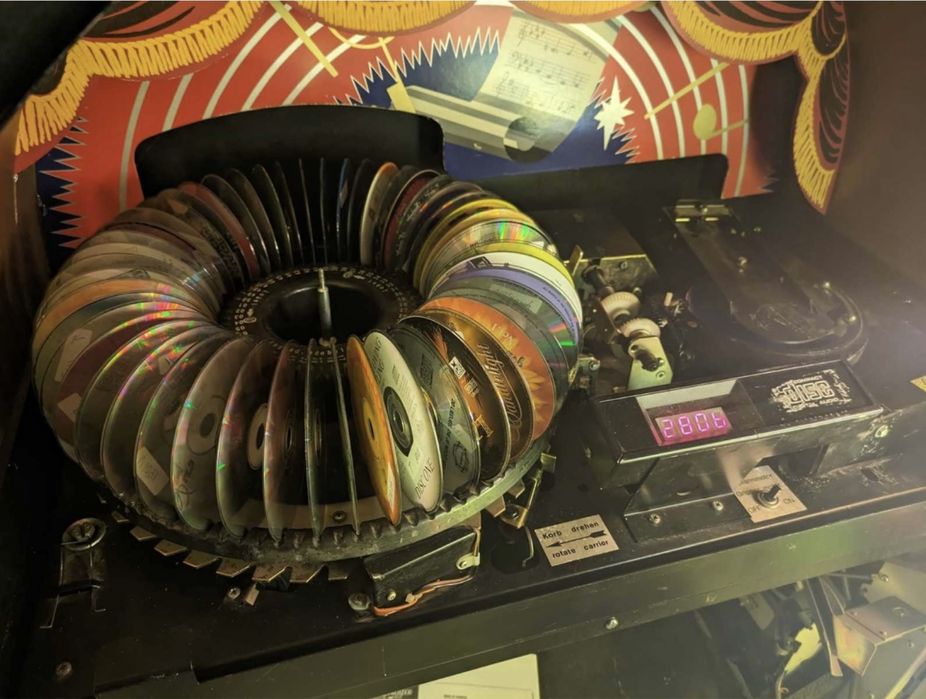 Szafa grająca Wurlitzer wys 152cm