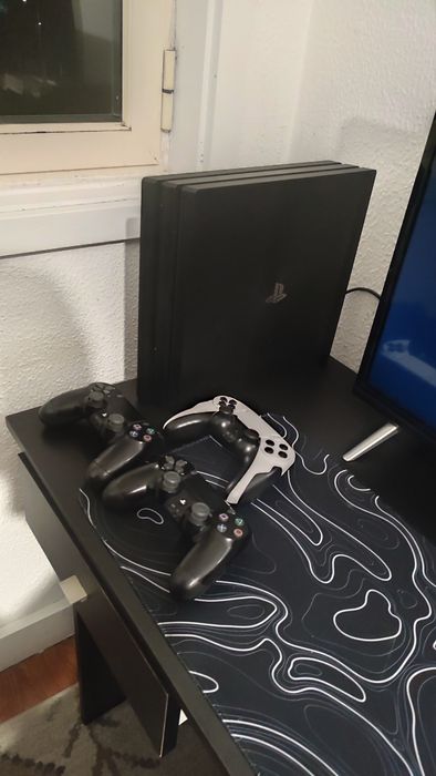 PlayStation 4 PRO