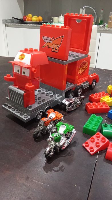 LOTE 70 LEGOS + Camião Reboque + 3 Motas. 4 FotosCom 4 Fotos