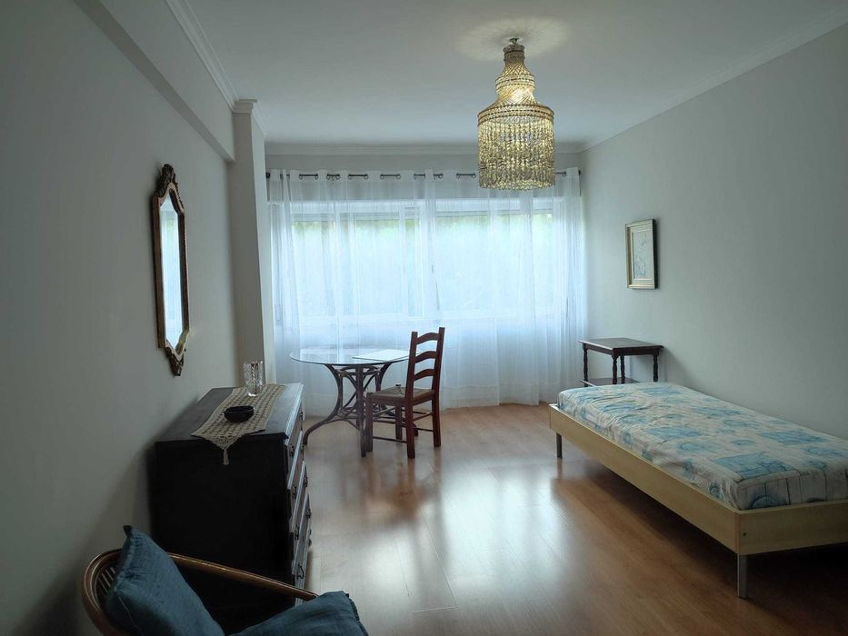 Quarto para arrendar em Massama