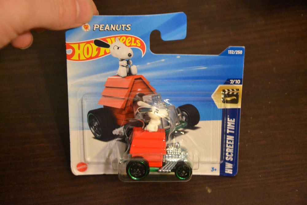 Hot Wheels Snoopy Peanuts kreskówka