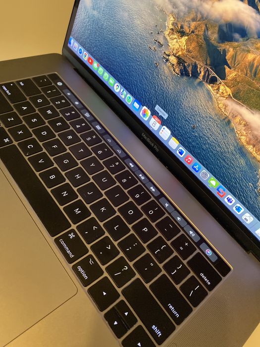 MacBook Pro 15 201764750890823939121