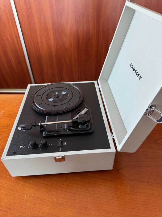 Gramofon CROSLEY Voyager Dune