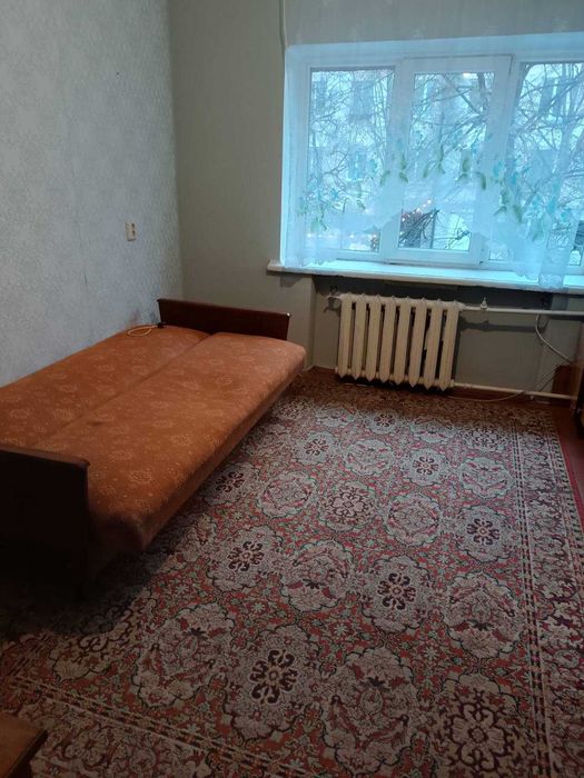Продам  кімнату в гуртожитку   центр