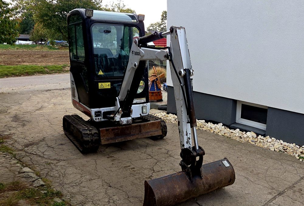 Minikoparka Bobcat 323J 322 2005r