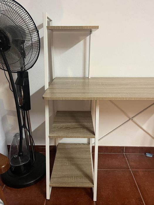 Secretaria como nova