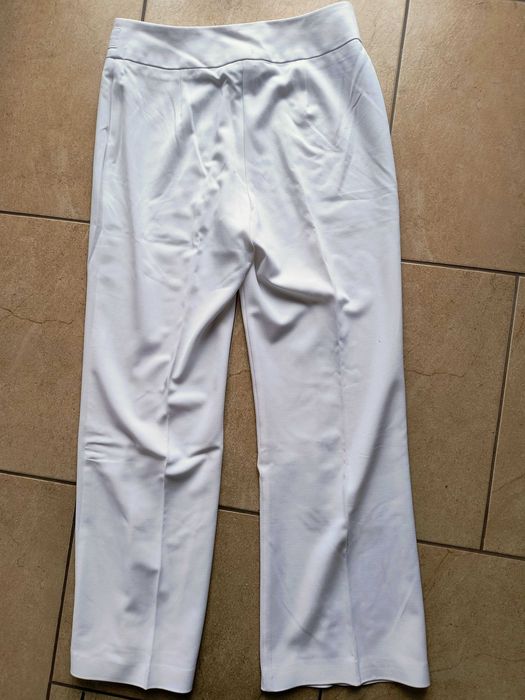 eleganckie białe spodnie letnie proste nogawki M&S 36