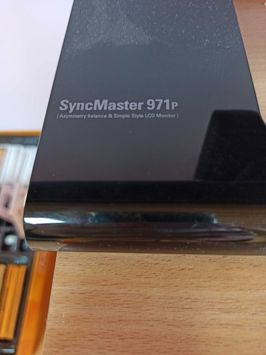 Monitor Samsung SyncMaster 971P