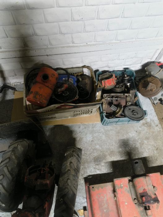 Traktorek Dzik MF-70