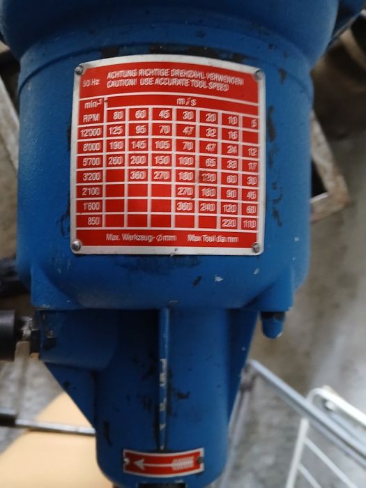 Máquina retificadora de bancada PFERD