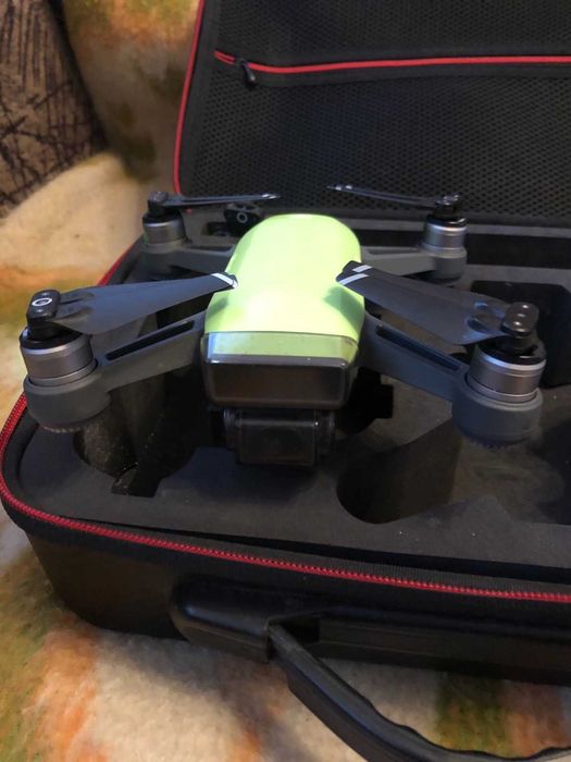 Продам DJI Spark combo с запасными пропеллерами