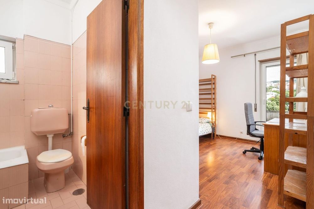 T3 Duplex com 2 Terraços, na Av. Elísio de Moura, em Coimbra