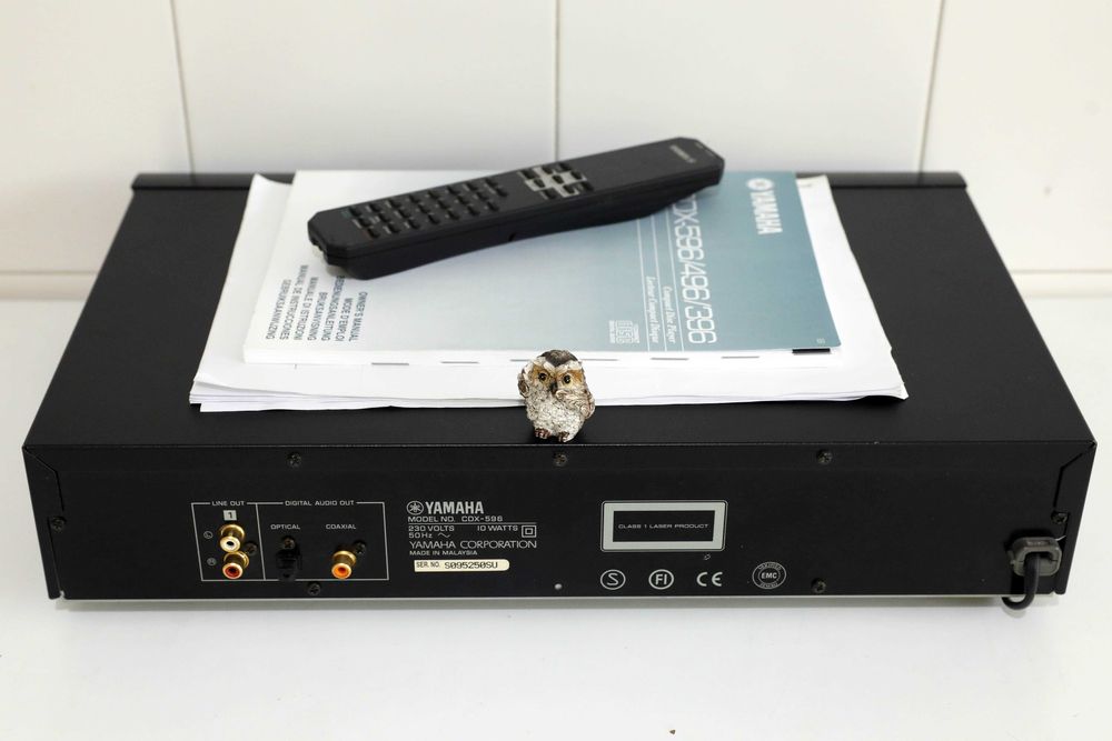 Yamaha CDX-596 Compact Disc Player