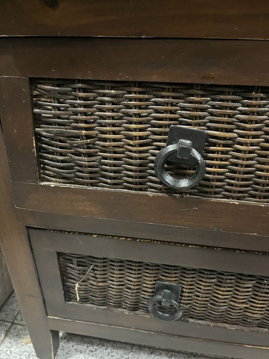 Movel rustico de madeira