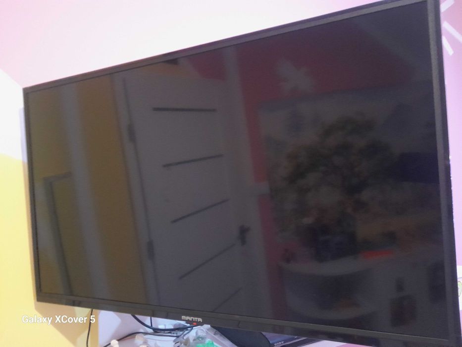Telewizor 32 cale Led Manta Smart TV , wbudowany dekoder