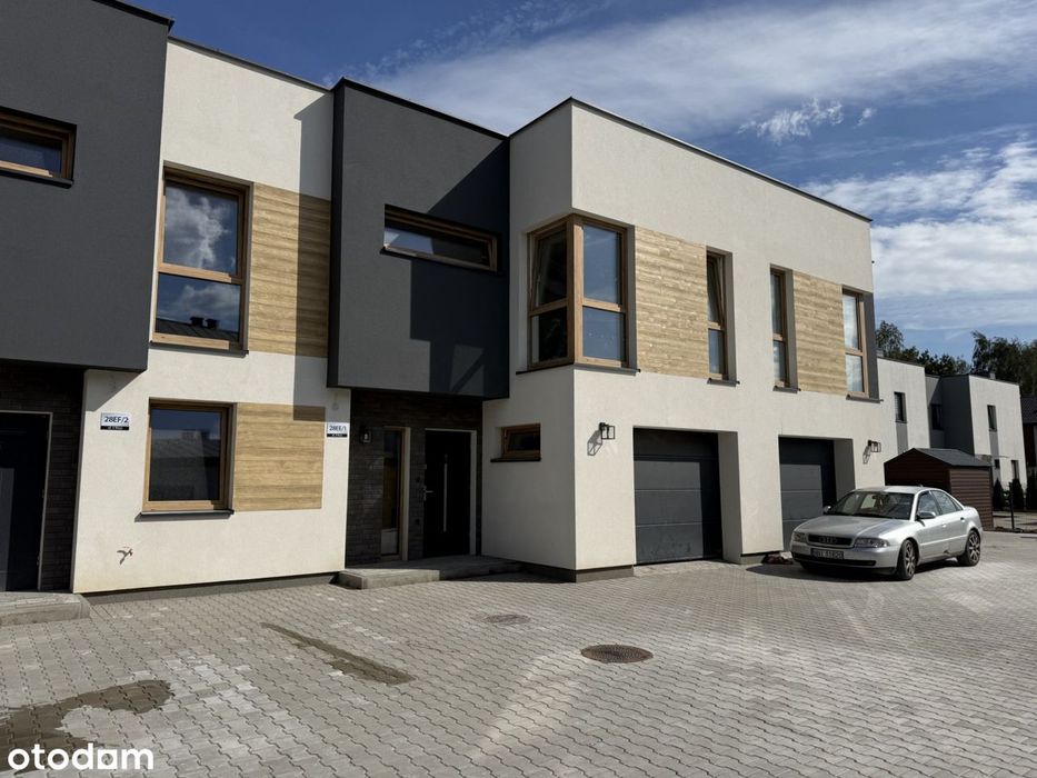 Środkowy segment 135m2 z garażem i ogródkiem 100m2 Grodzisk ul 3 Maja