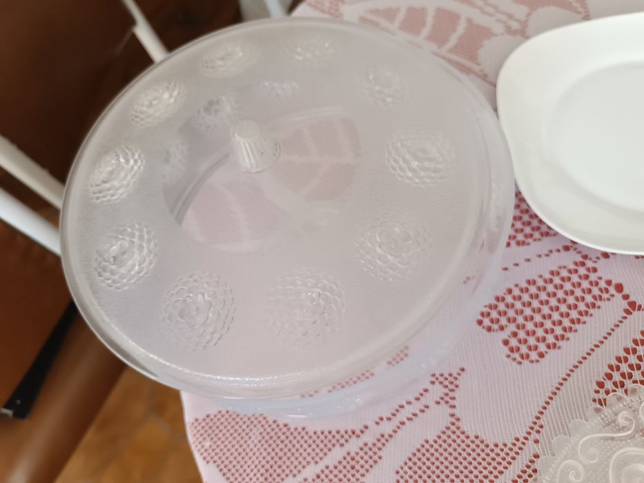 Diversas peças em plástico