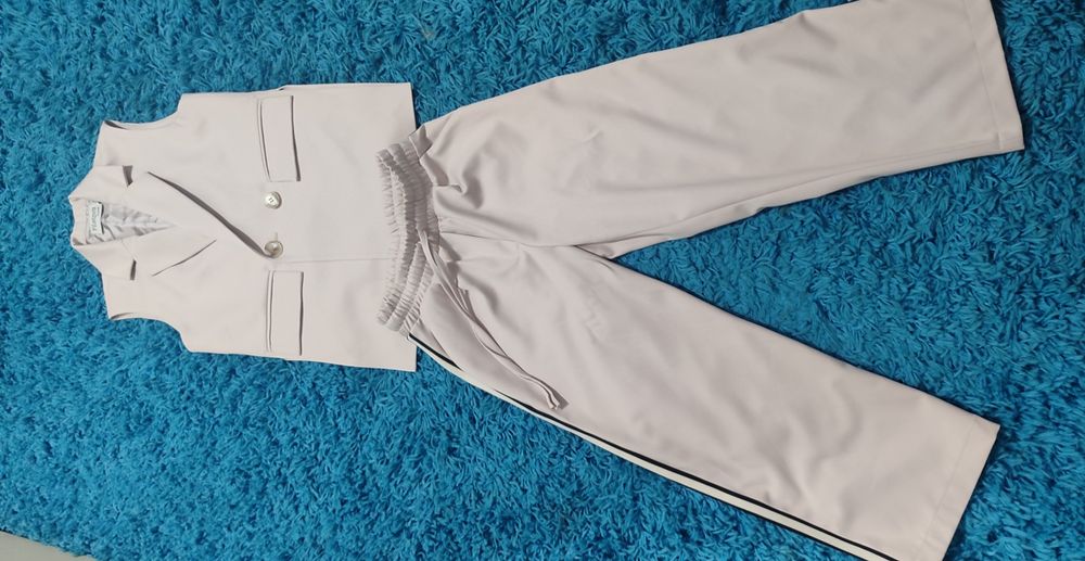 Костюм, 128 розмір