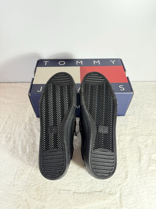 Tommy Jeans, model Archive Vulc Y2K,