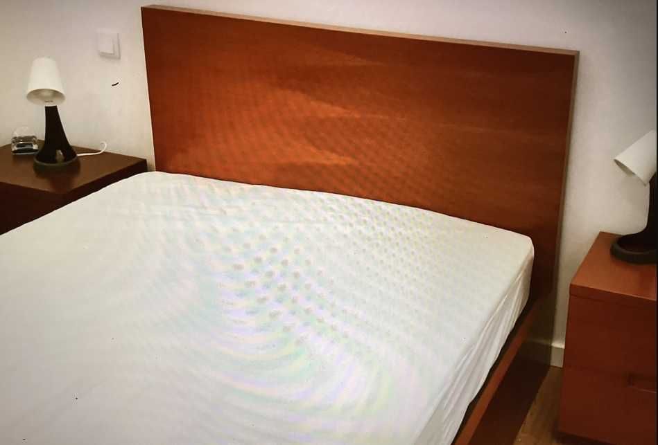 Apartamento T2 sito na Rua Honório de Lima - Porto