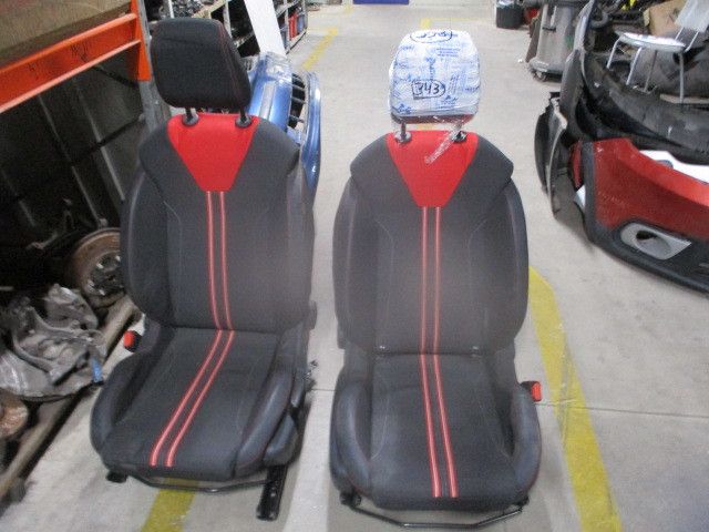 Conjunto de bancos OPEL Corsa F