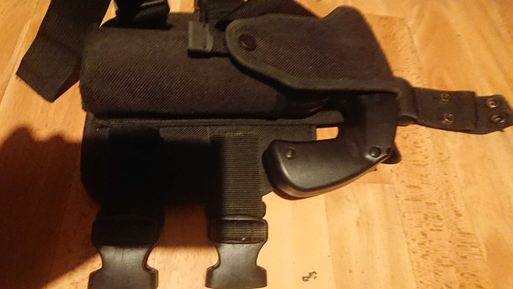 Kabura udowa z regulacją na gaz typu gaśnica 275 ml - 550 ml.