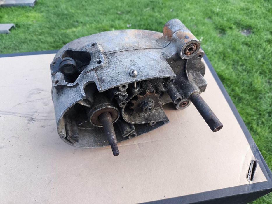 Silnik kartery s38 komar sztywniak