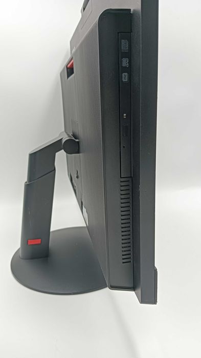 Lenovo Aio ThinkCentre M920z i5-9400 16GB 256SSD 23.5" FHD