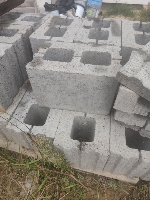 Bloczek fundamentowy czamaninwk