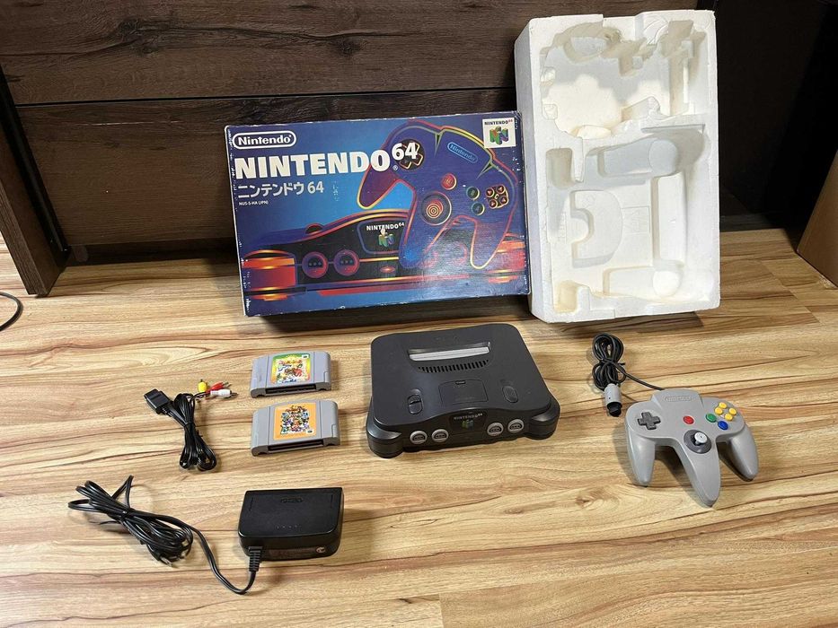 Nintendo 64 NTSC-J w pudełku