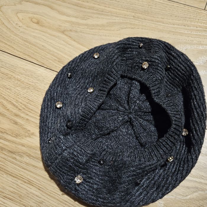 Nowy grafitowy beret mohito