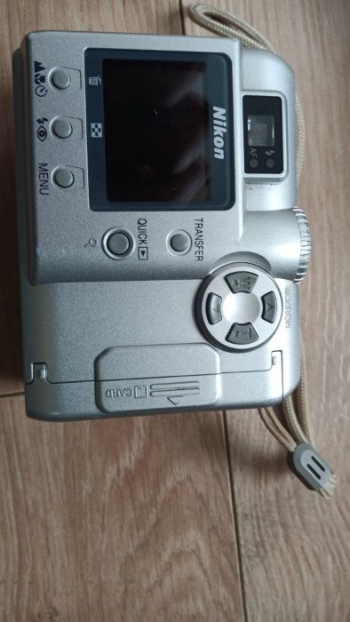 Maquina fotografica NiKON CoolPix 775