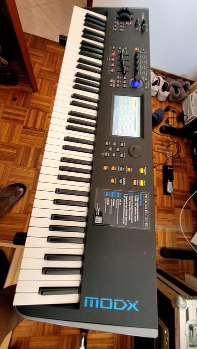 Teclado Yamaha Modx7