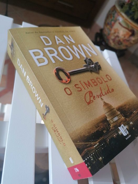 "O Símbolo Perdido" de Dan Brown - Novo
