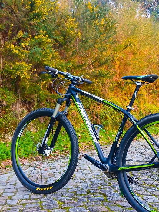 Bicicleta Carbono Merida 29" (negociável)